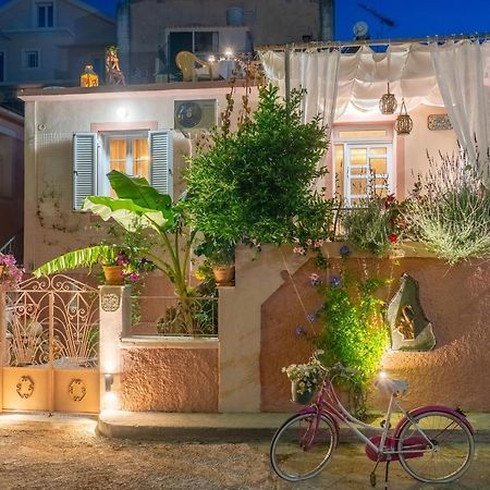 Flowers In The City - Elegant Home In Argostoli Екстериор снимка