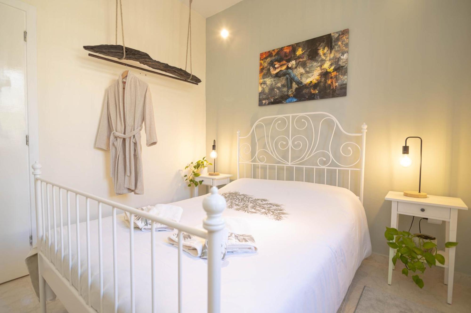 Flowers In The City - Elegant Home In Argostoli Екстериор снимка